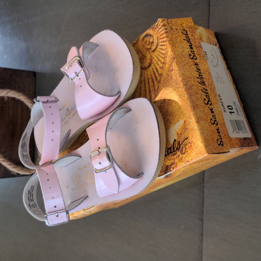 Light Pink Sun-Sans Surfer Sandals